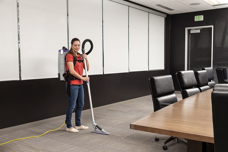 Do backpack vacuums work on carpet?