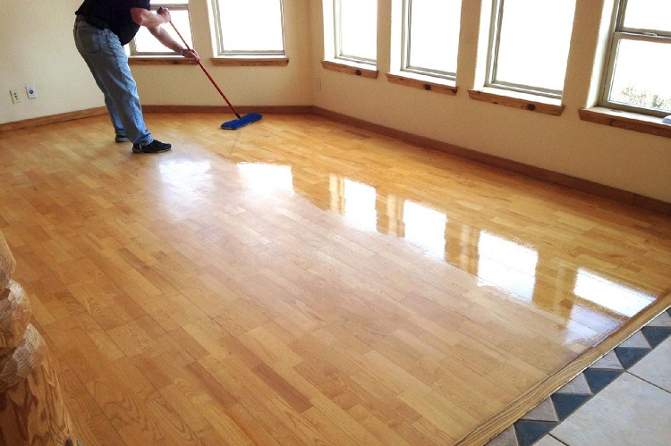 Products To Avoid When Cleaning Your Laminate Flooring 