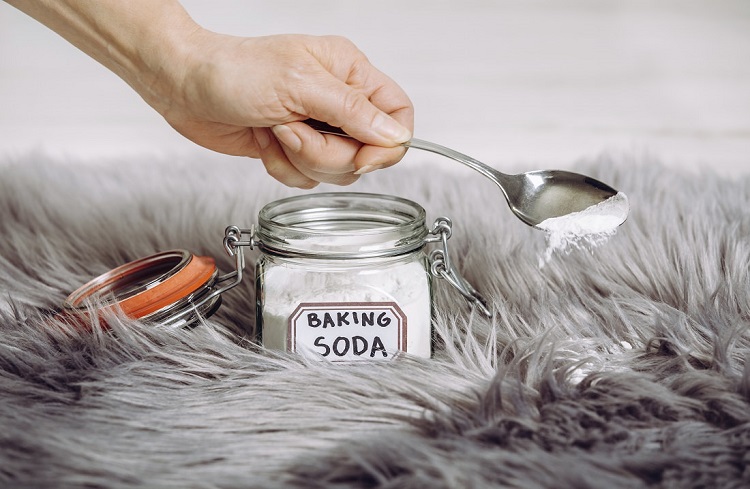Can you use baking soda to remove hair dye from your carpet?
