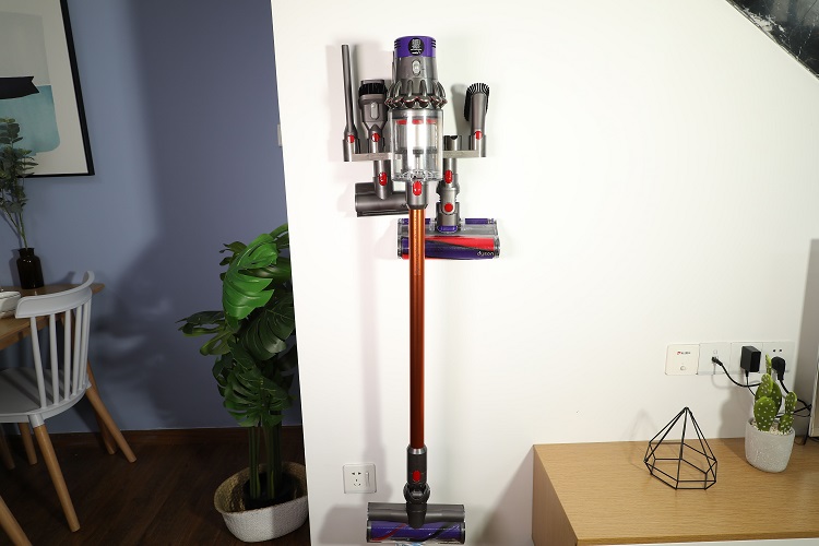 Why Is My Cordless Dyson Vacuum Not Charging?