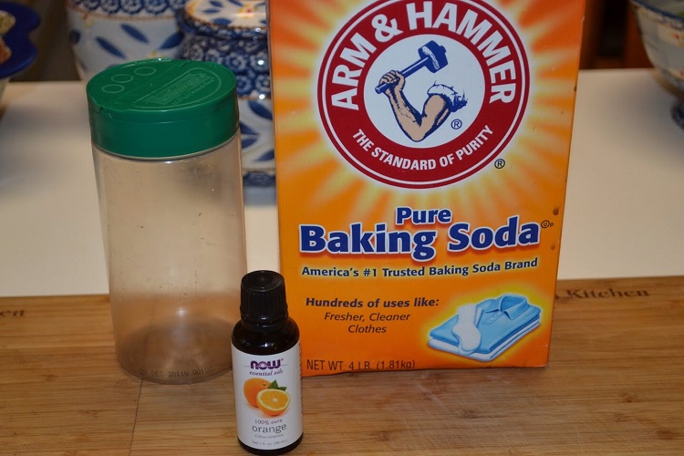 How To Use Baking Soda To Remove Carpet Odors 