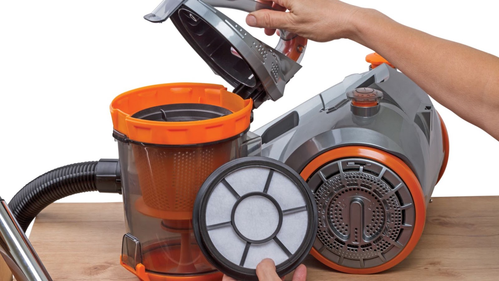 Quick and Easy Steps on How to Empty Shark Vacuum Living Pristine