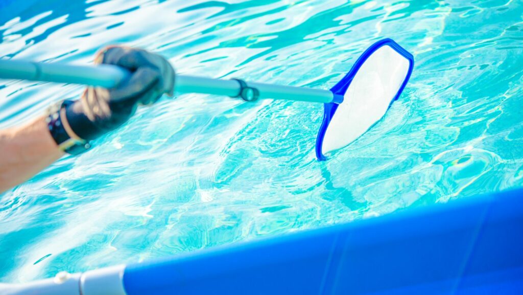 how to vacuum a pool without a pump