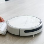 how to empty wyze robot vacuum