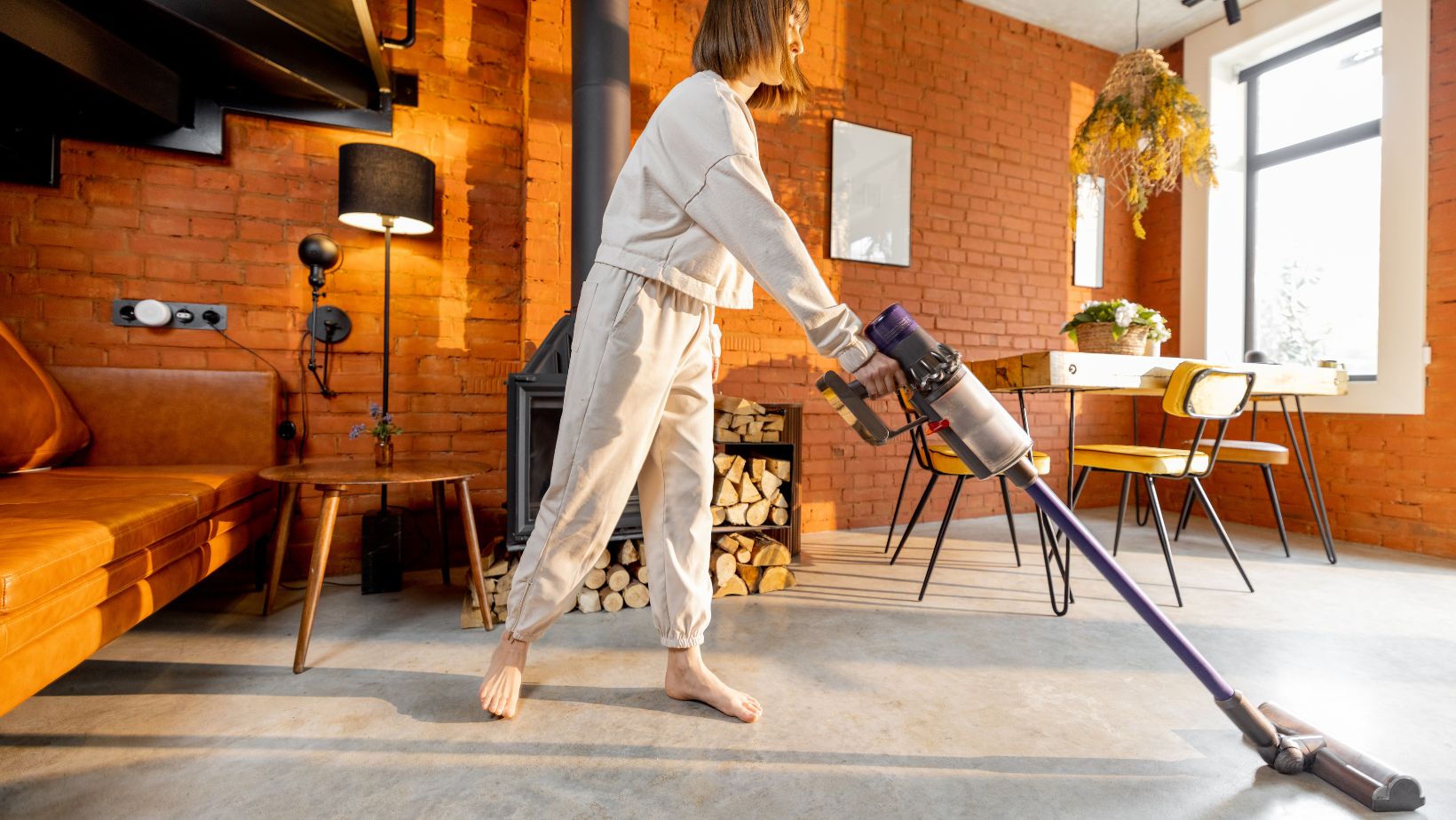 Shark vs Dyson Cordless Which is the Best Vacuum Cleaner? Living Pristine