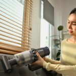 dyson v12 vs v15