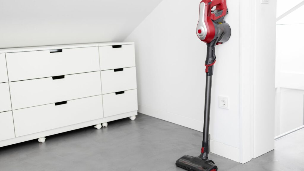 how to clean a dyson vacuum