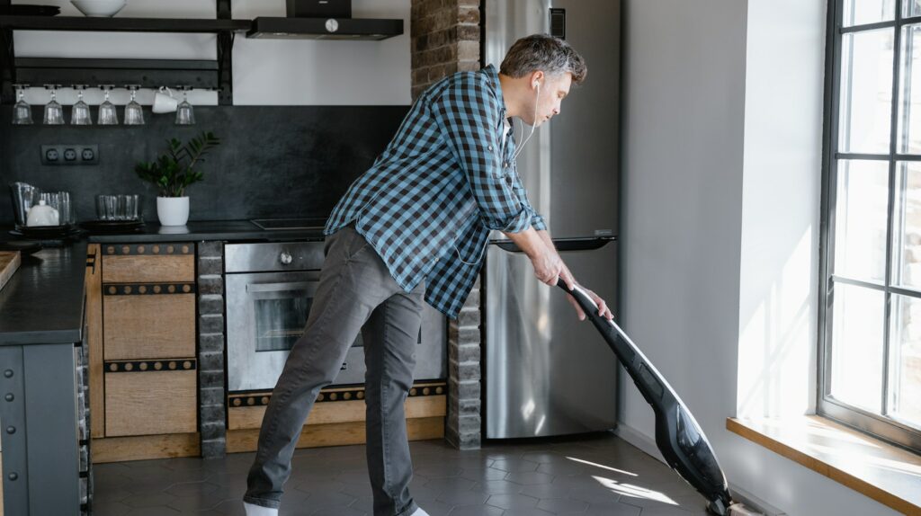 how to clean shark vacuum cordless