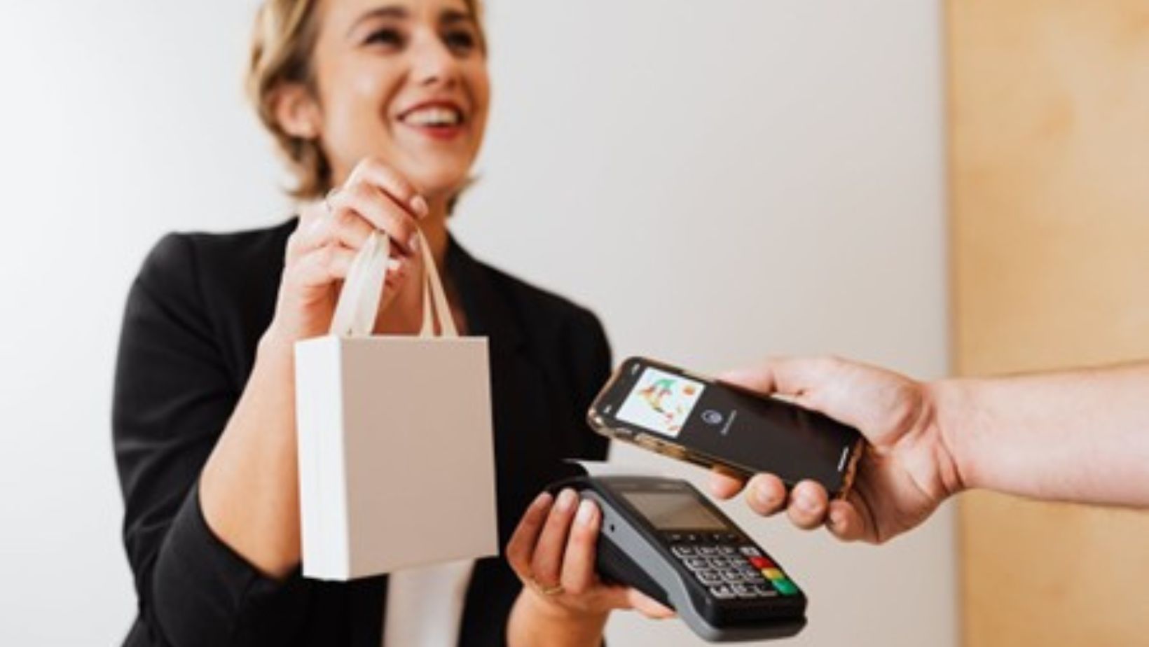 How Smartphone Wallets Are Reshaping the Aussie Casino Scene 9 IMAGE 22