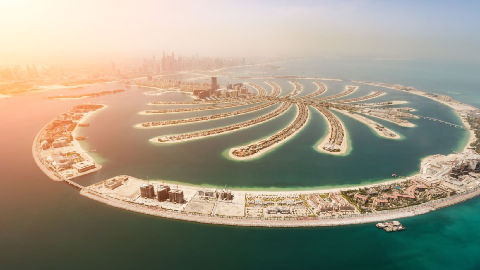 10 Great Places to Live in Dubai for Expats, Families & Working Professionals 9 15