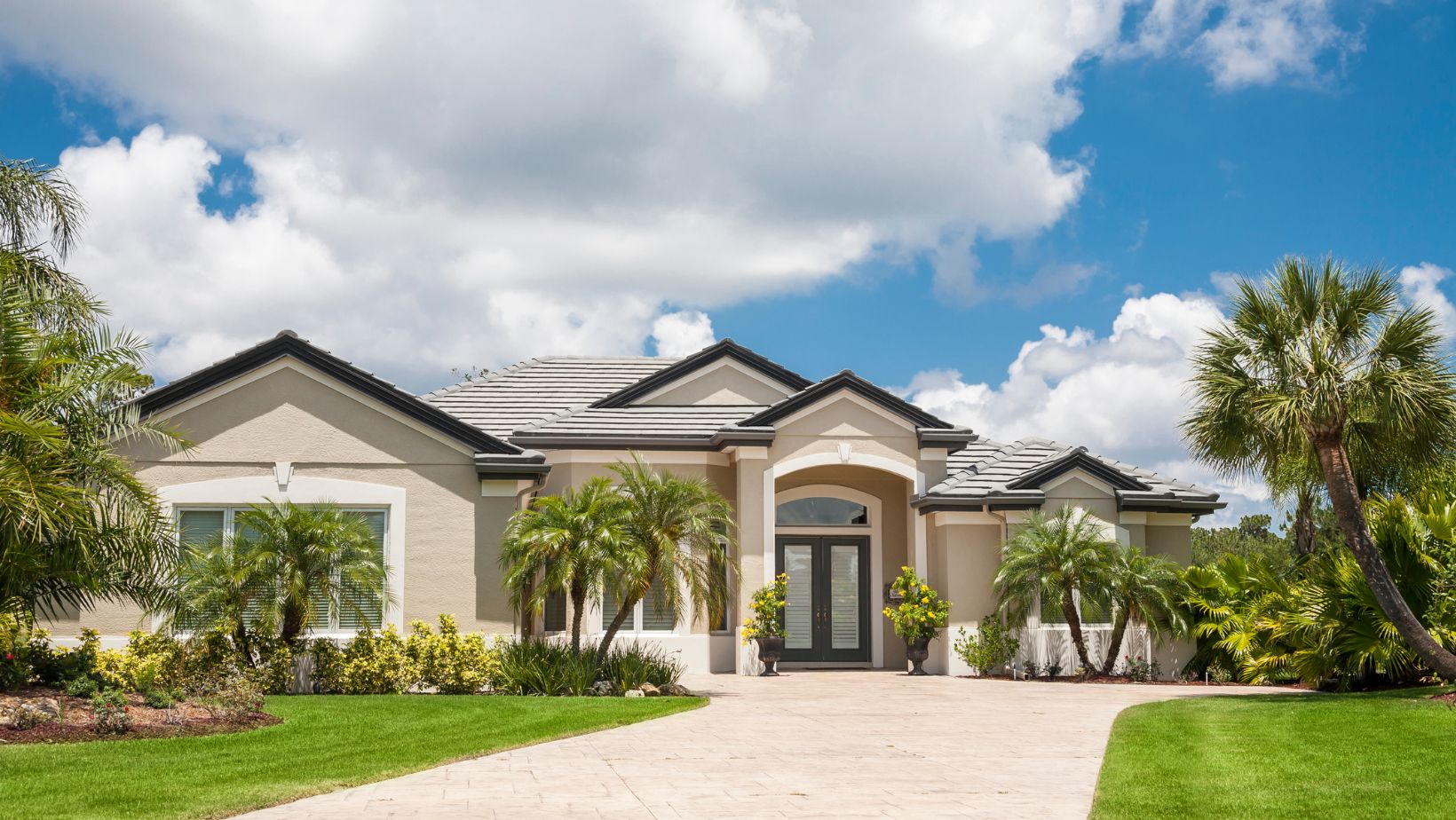 Avoid These Hidden Cost Traps When Purchasing a Luxury Home in Paradise Valley, AZ 8 6