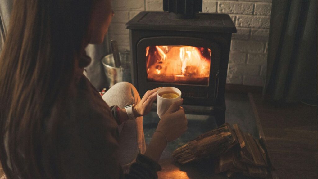 Atlanta Winter Warmth: Timeless Holiday Decor with Vintage Flair 8 Untitled 1640 x 924 px 2025 11 04T222030.017 1